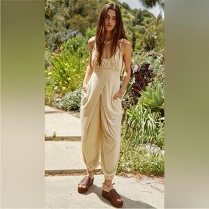 Free People Beach Marybeth Jumpsuit Women's L Beige Sleeveless Jogger Wide Leg